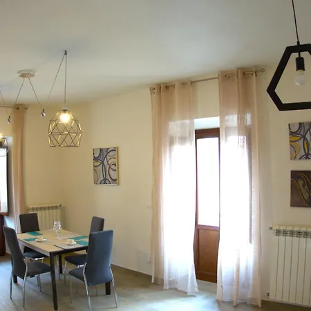 Guest house Dimora Del Sole - Civico 13 L'Aquila