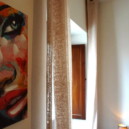 Dimora Del Sole - Civico 13 Guest house L'Aquila