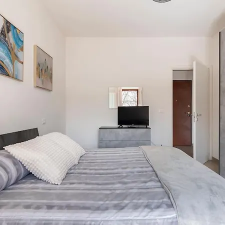 Dimora Del Sole - Civico 13 L'Aquila