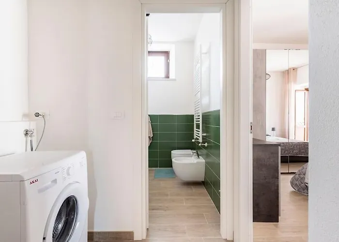 Dimora Del Sole - Civico 13 3* LʼAquila