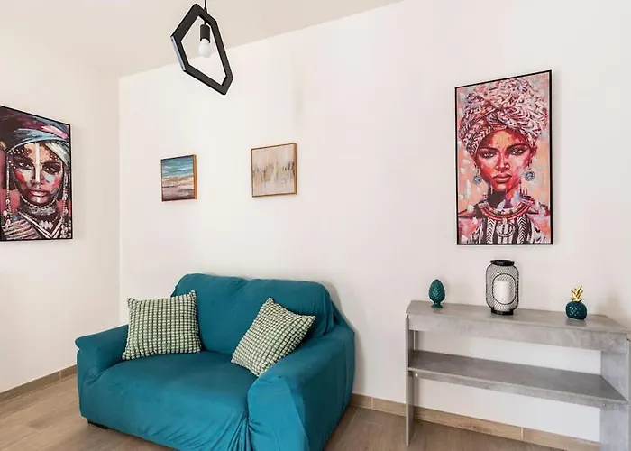 بيت ضيافة Dimora Del Sole - Civico 13 3*