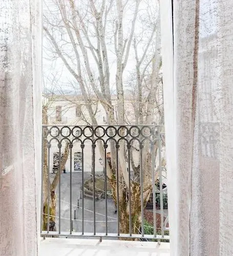 Dimora Del Sole - Civico 13 بيت ضيافة LʼAquila